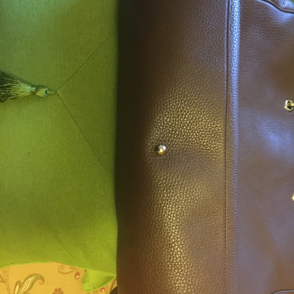 Designer Handbag - Picture 5 of 8